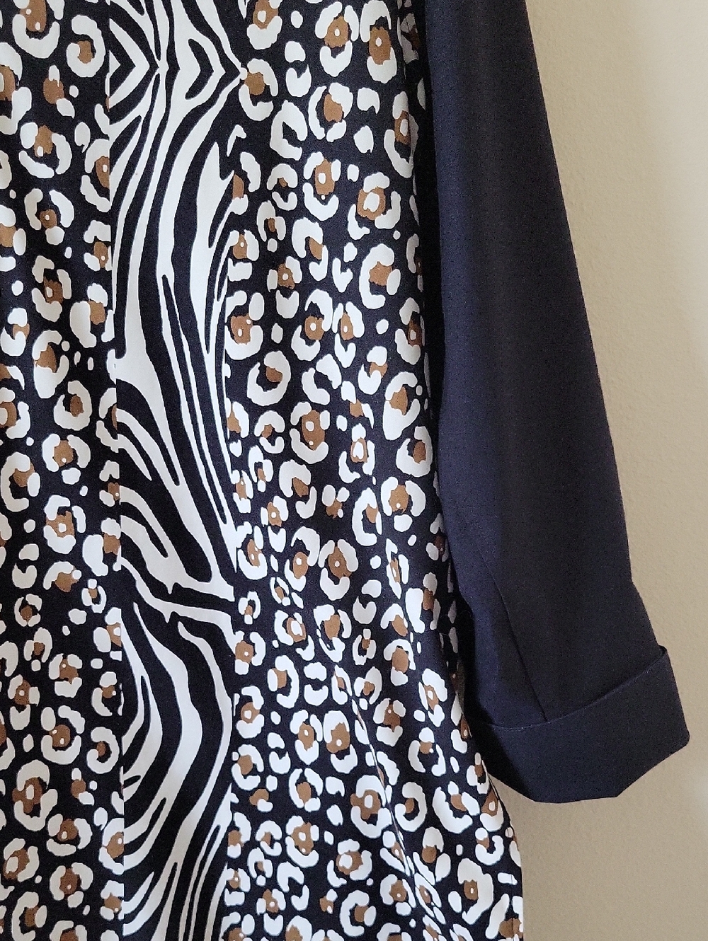 Chico's No Iron‎ Chic Stretch Mixed Animal Print Tunic Size XL - Picture 3 of 7